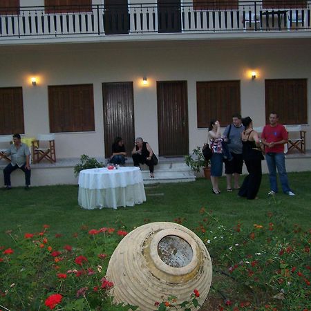 Avaton Hotel Ligourión Exterior foto